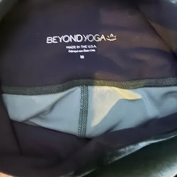 Beyond Yoga Forest Green Velvet Leggings - Picture 7 of 7